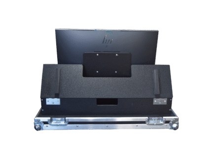 GrandMA3 onPC command wing + monitor